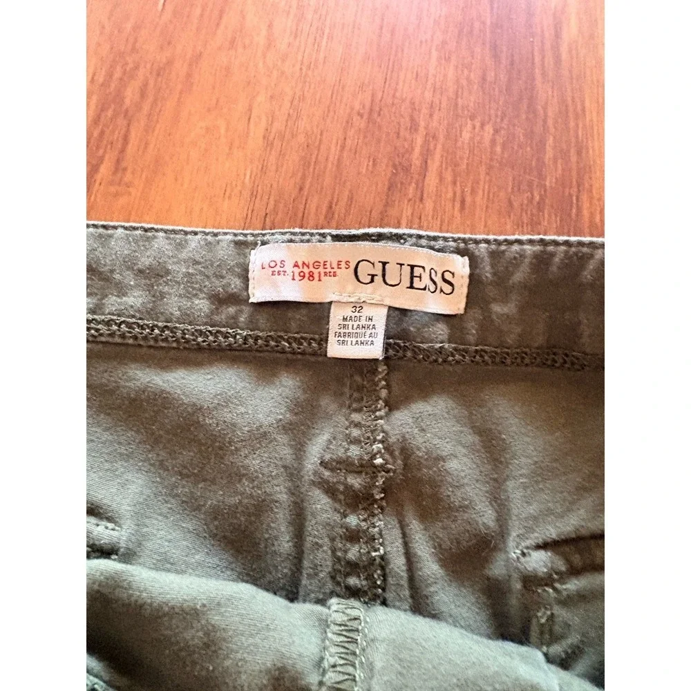 Guess Y2K Army Green  Roll Up Shorts with Pockets Size 32 98% Cotton